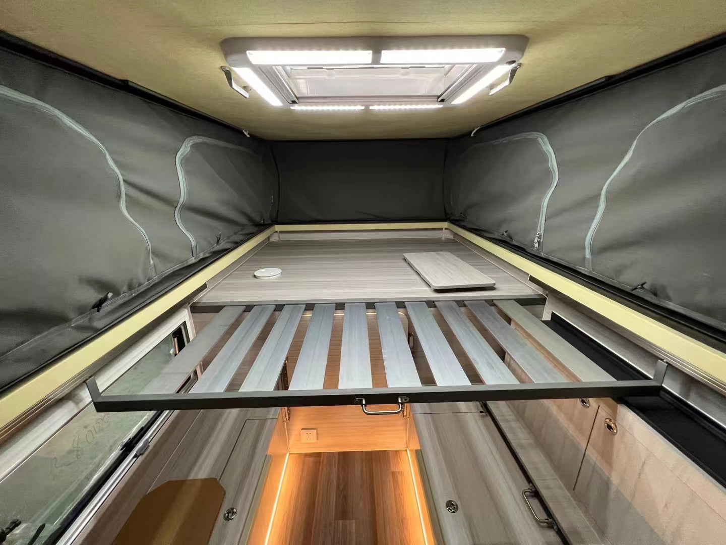 PK-509 Truck Camper Pop-top pickup